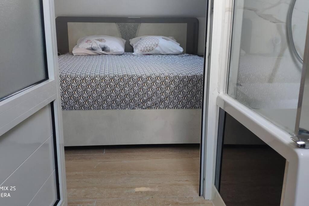 Appart. T2 De Luxe +Jacuzzi, Vue Mer Et Cote Plage لو جوسيير المظهر الخارجي الصورة